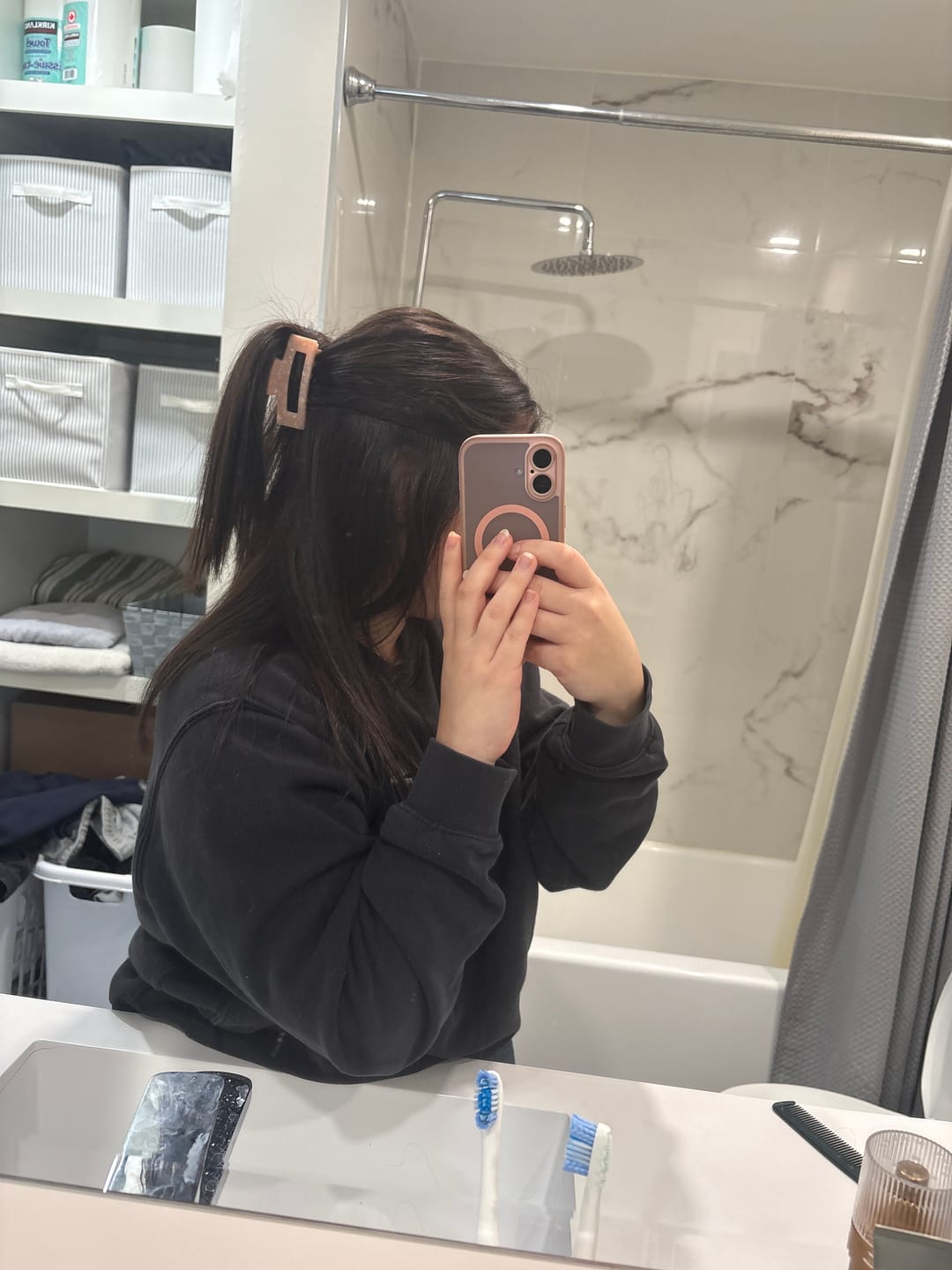 Customer photo review of Small claw clips - Sunkissed Collection