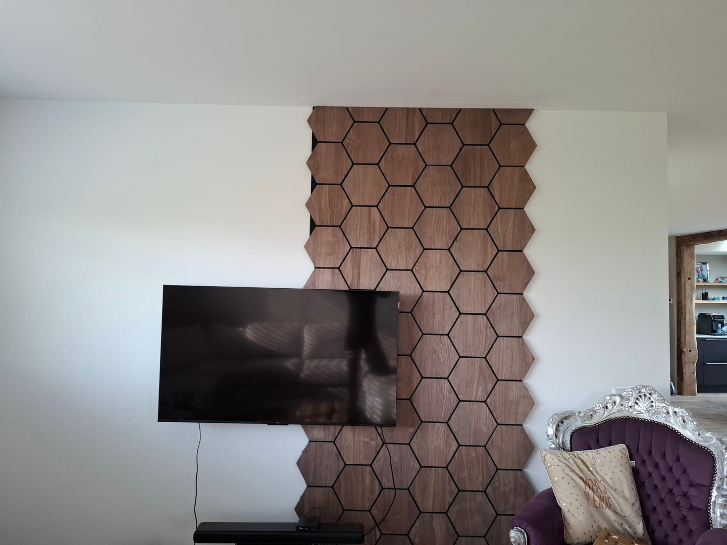 Customer photo review of Hexagon Panel Walnoot 81CM | Akoestisch | Wanddecor | Zeshoekig