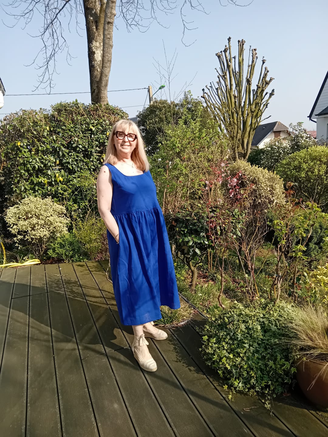 Customer photo review of Robe Solène - Lin bleu majorelle