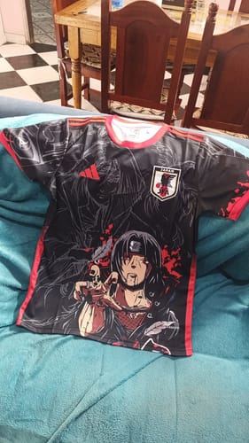 Customer photo review of Camiseta del Cuervo del Silencio