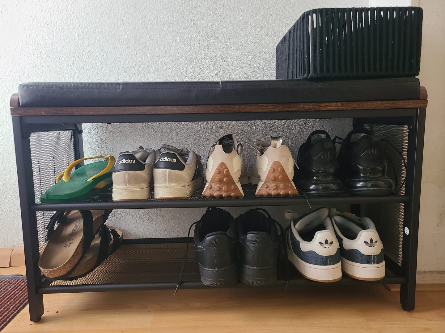 Customer photo review of Schoenenrek industrieel met bank | Houtlook en Staal | 80x30x48cm
