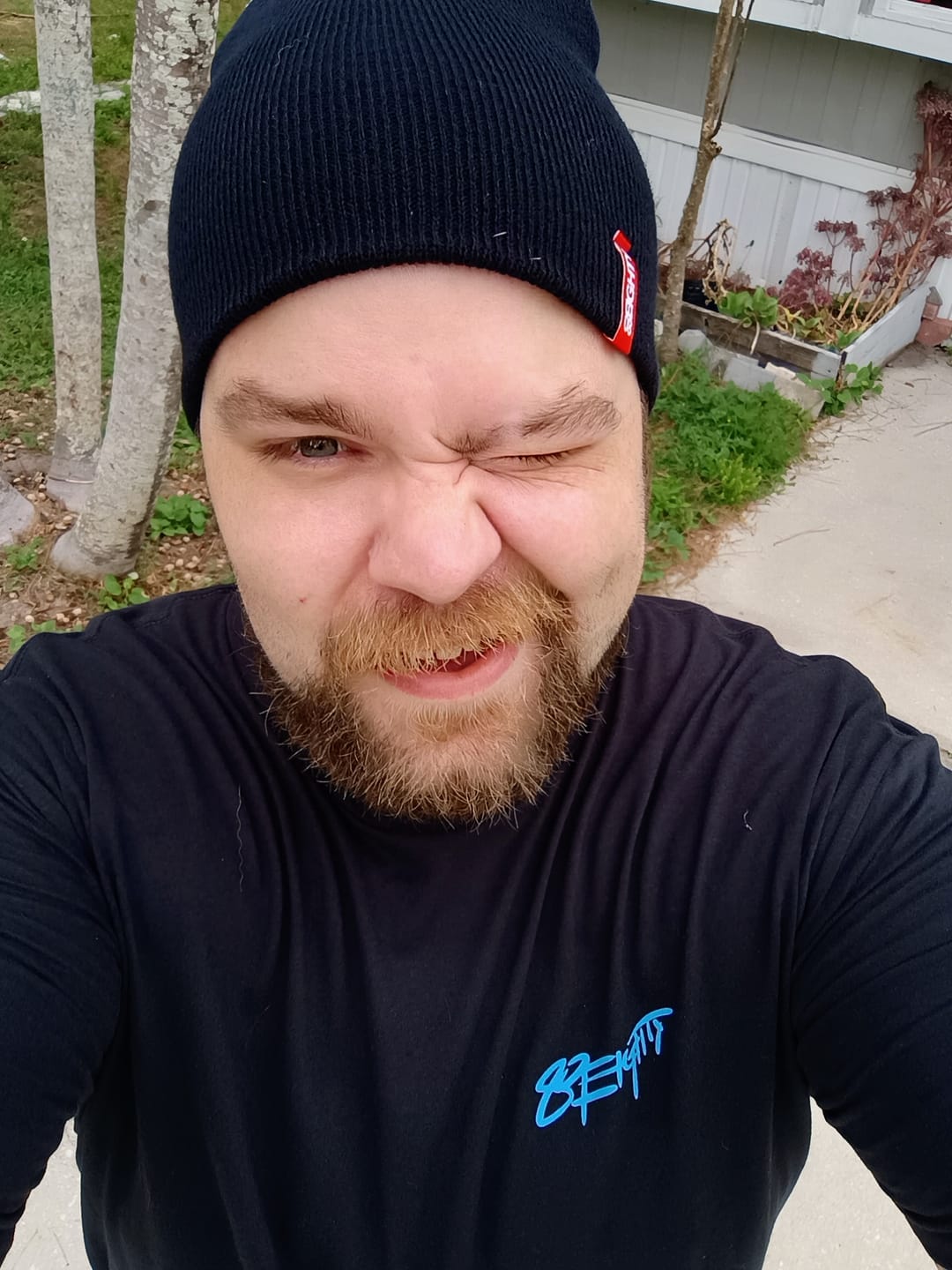 Customer photo review of 80eighty® Black Otto Beanie