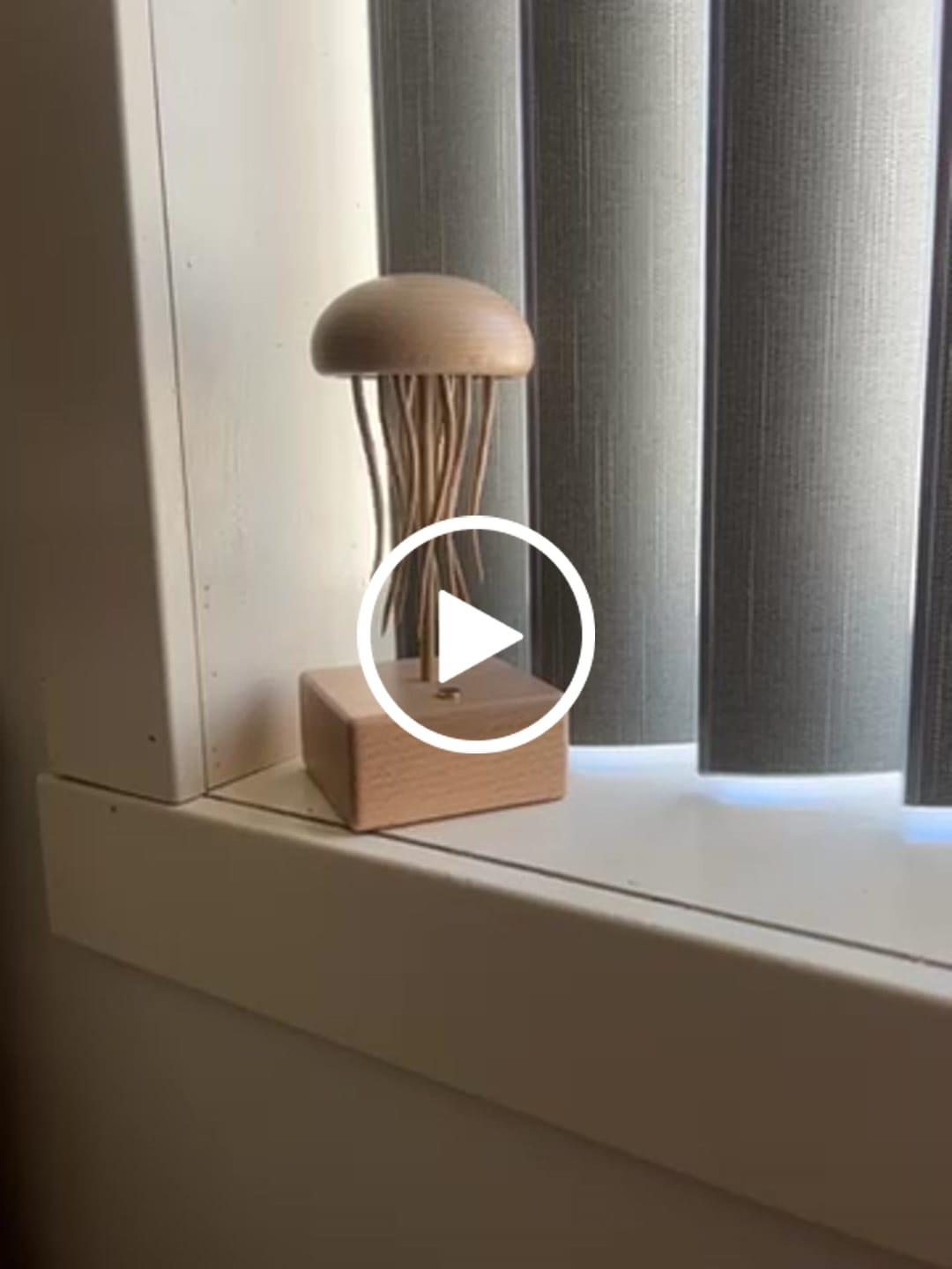Customer video review of MarinerPoet™ Handcrafted Wooden Jellyfish Automaton