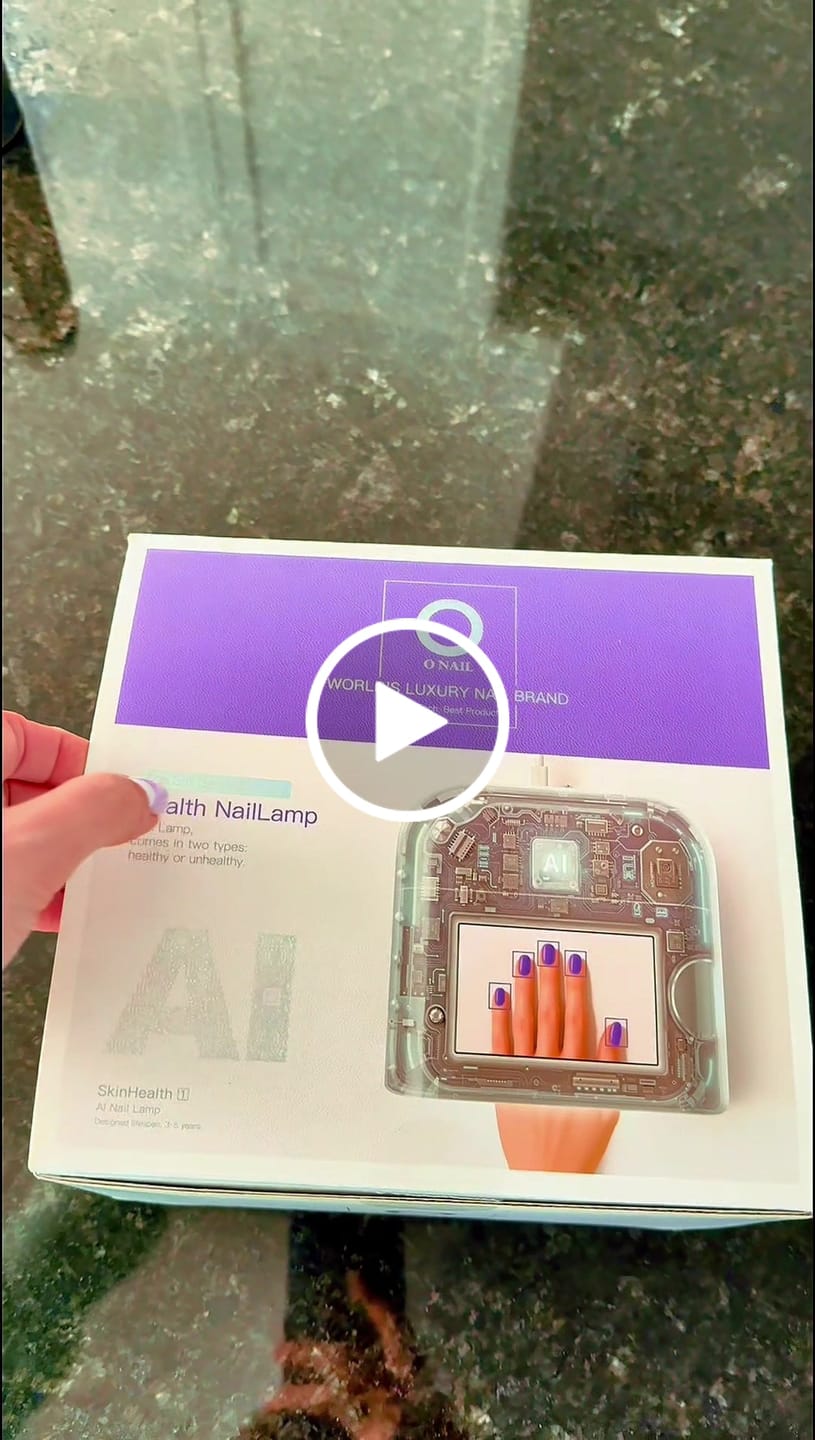 Customer video review of Skin Health No.1 AI Nail Lamp