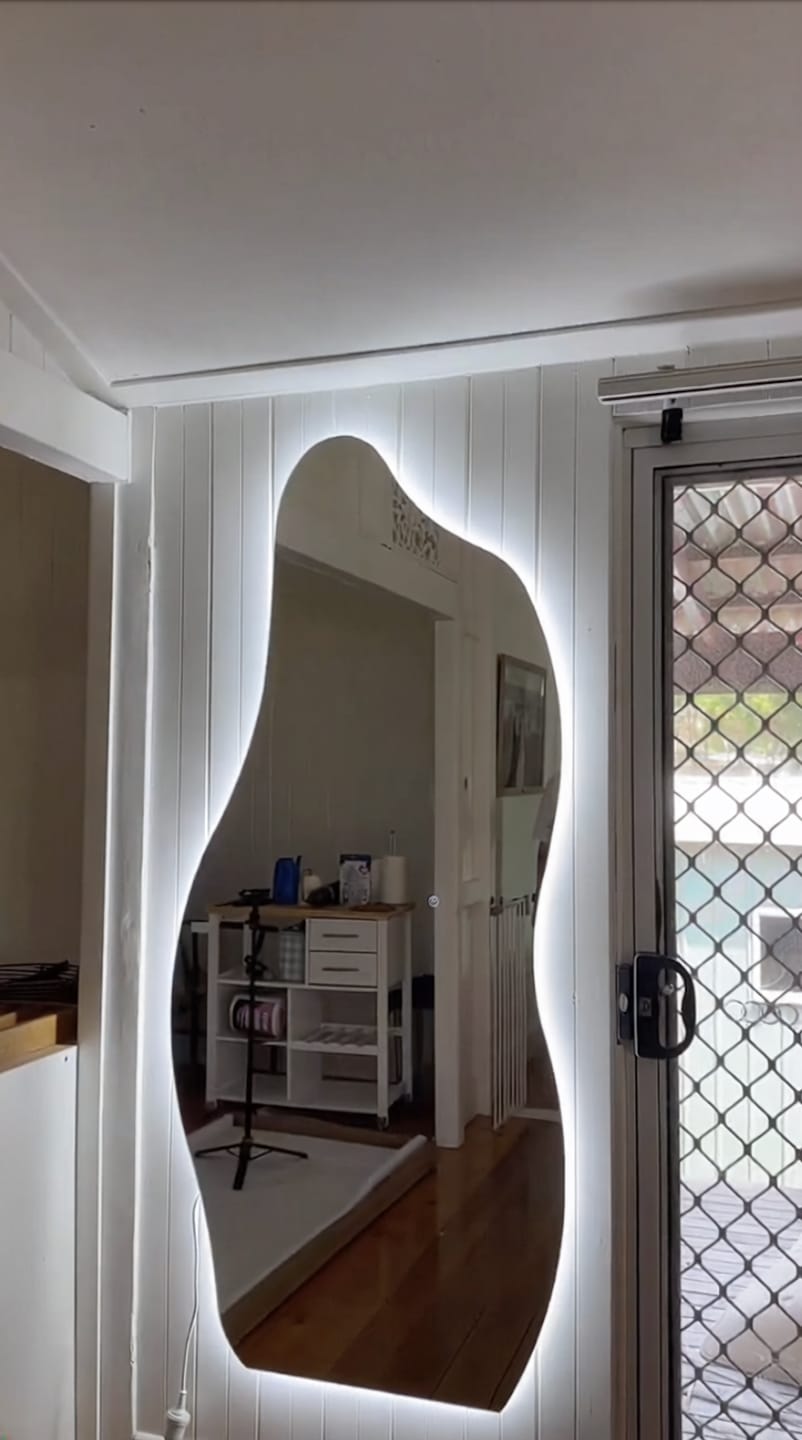 Customer photo review of Halo - LED Full Length Mirrors