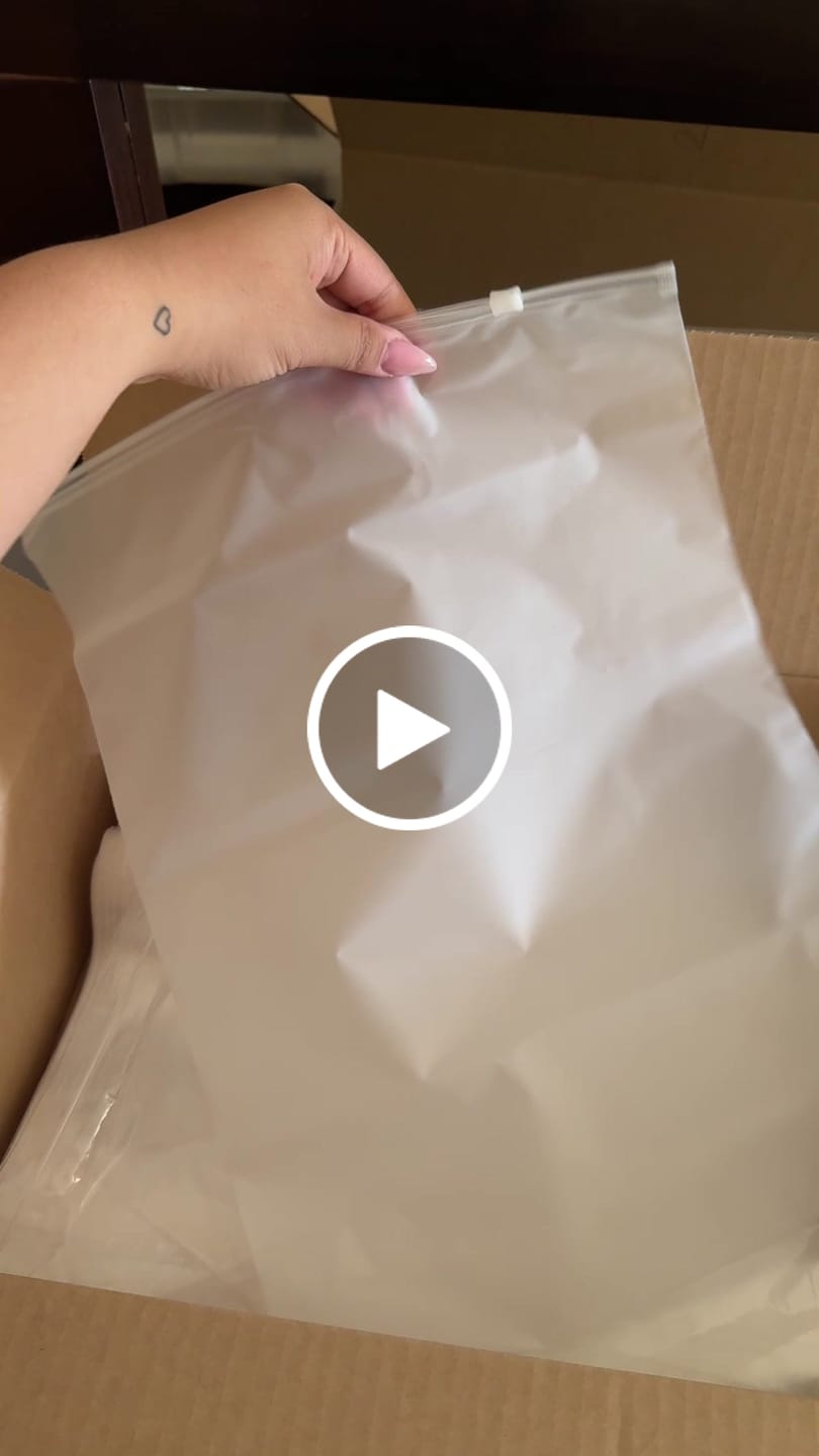 Customer video review of 50pcs Frosted Zipper Plastic Garment Bag 300x400mm M268