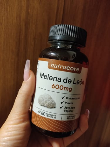 Customer photo review of Melena de León