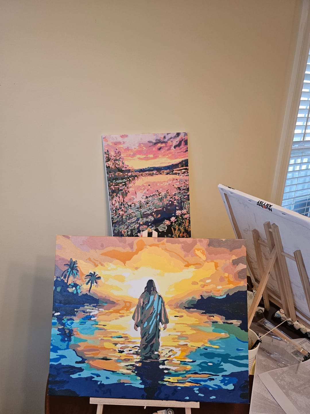 Customer photo review of Natural Wood Easel