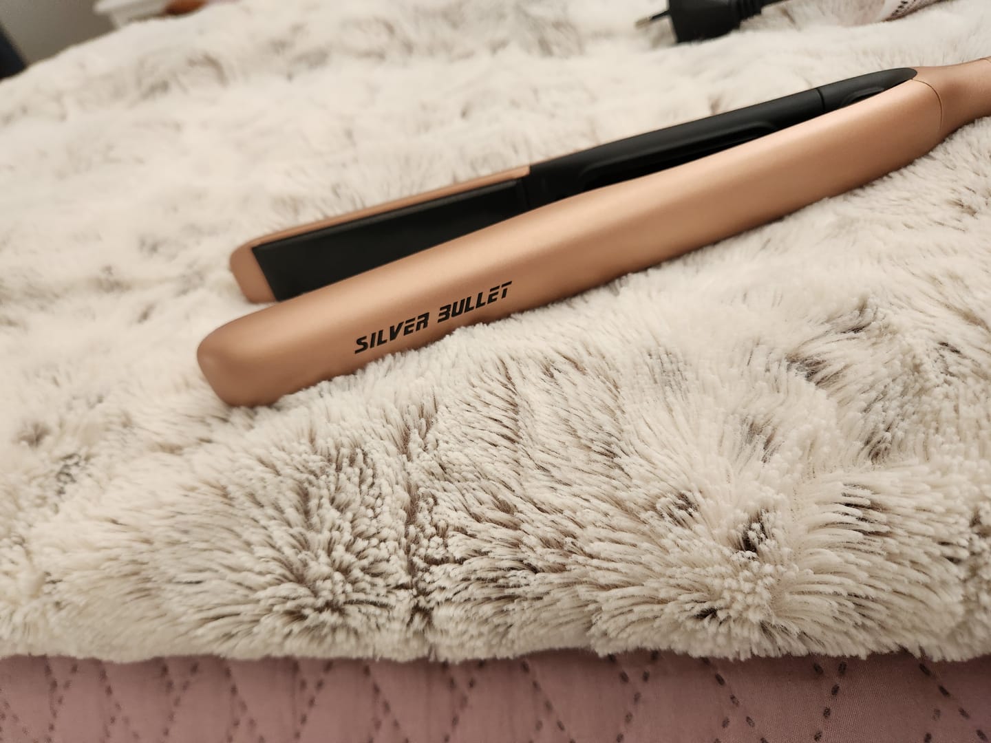 Customer photo review of Silver Bullet Sleek Heat Ceramic Straightener - 25mm Dual Voltage