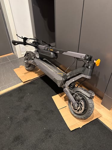 Customer photo review of Ausom L2 Max Dual Motor E-scooter
