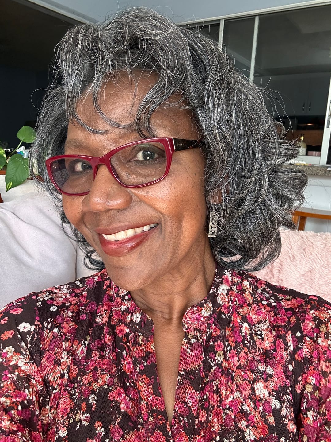 Customer photo review of Outre Quick Weave Half Wig - MIRIAM