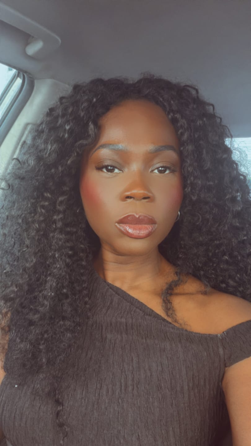 Customer photo review of Brazilian Curly Bundle