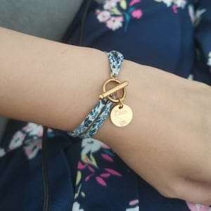 Customer photo review of Bracelet liberty fermoir en T personnalisé médaille gravée