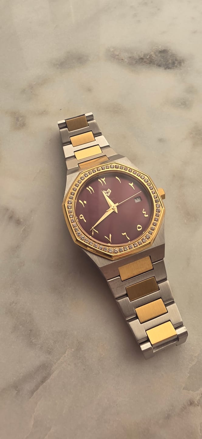 Customer photo review of Marquise (Burgundy Red) – Full Steel, Japanese Movement, Waterproof, Gold Plated