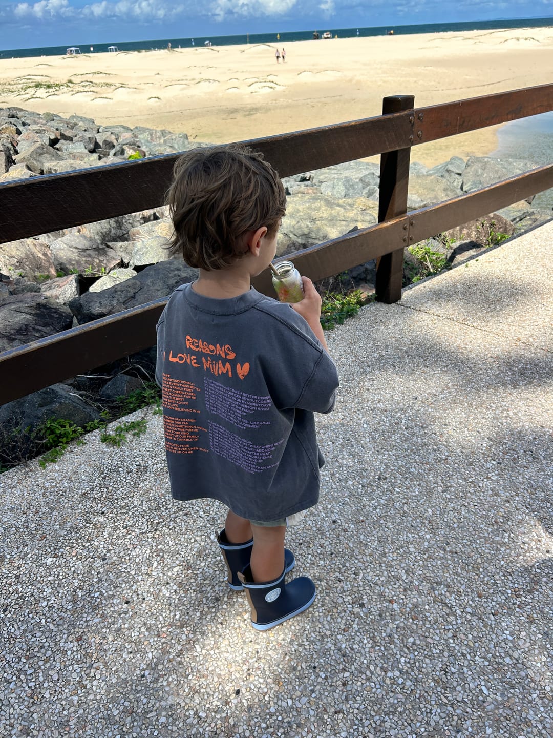 Customer photo review of Love mum tee
