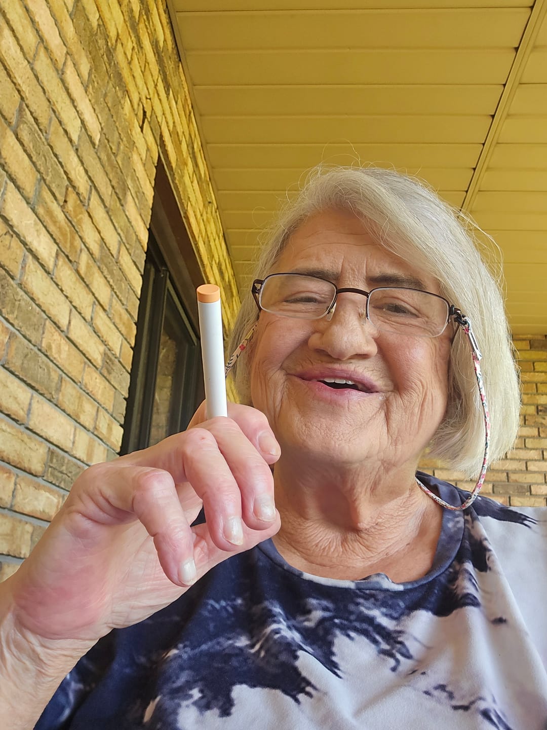 Customer photo review of Clenzy Vitamin Vapor (Real Throat Hit Just Like A Cigarette)