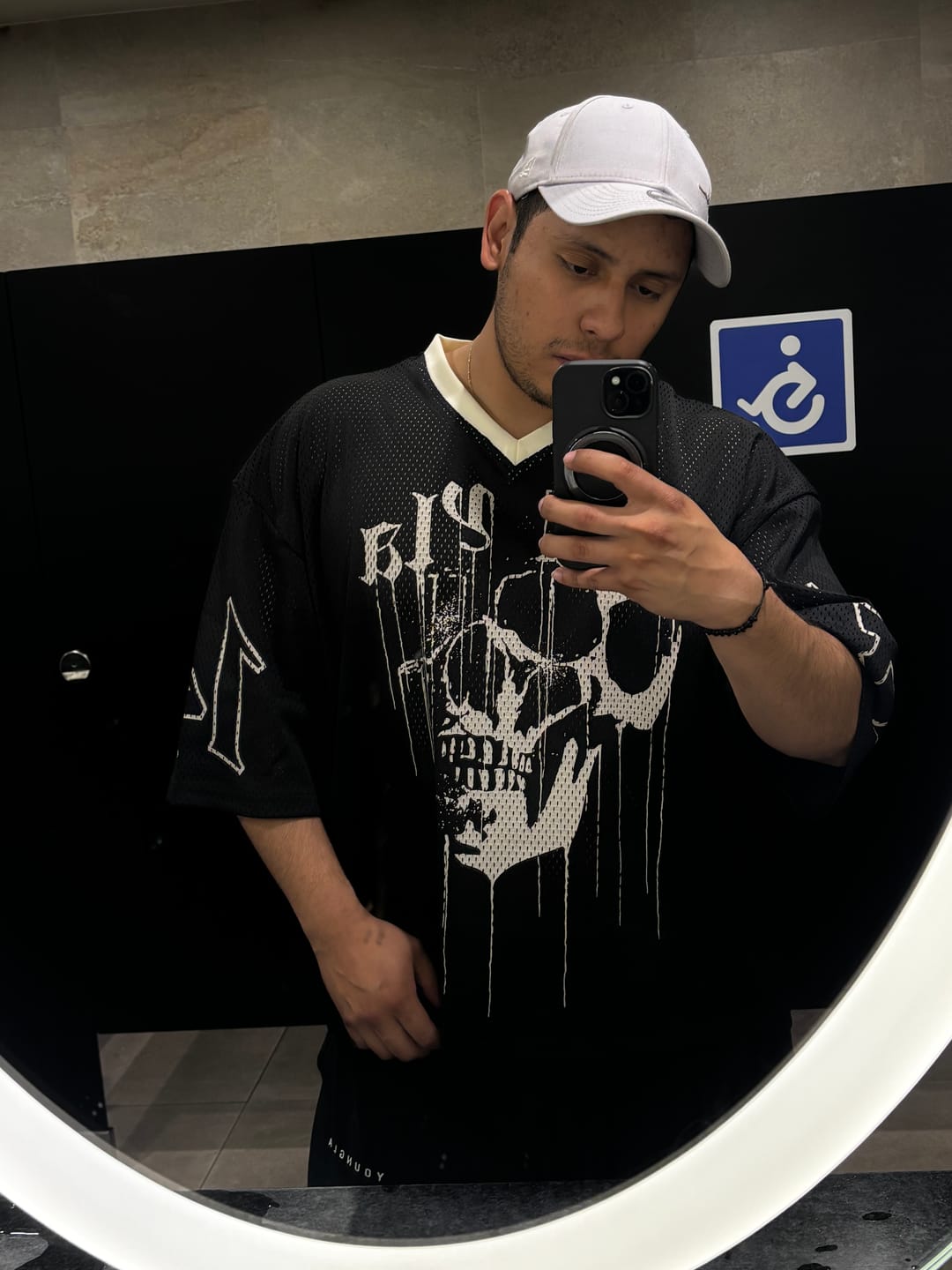 Customer photo review of 4015 - Drippy Skull Jersey