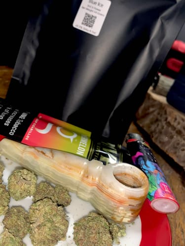 Customer photo review of Blue Ice | THCA Flower