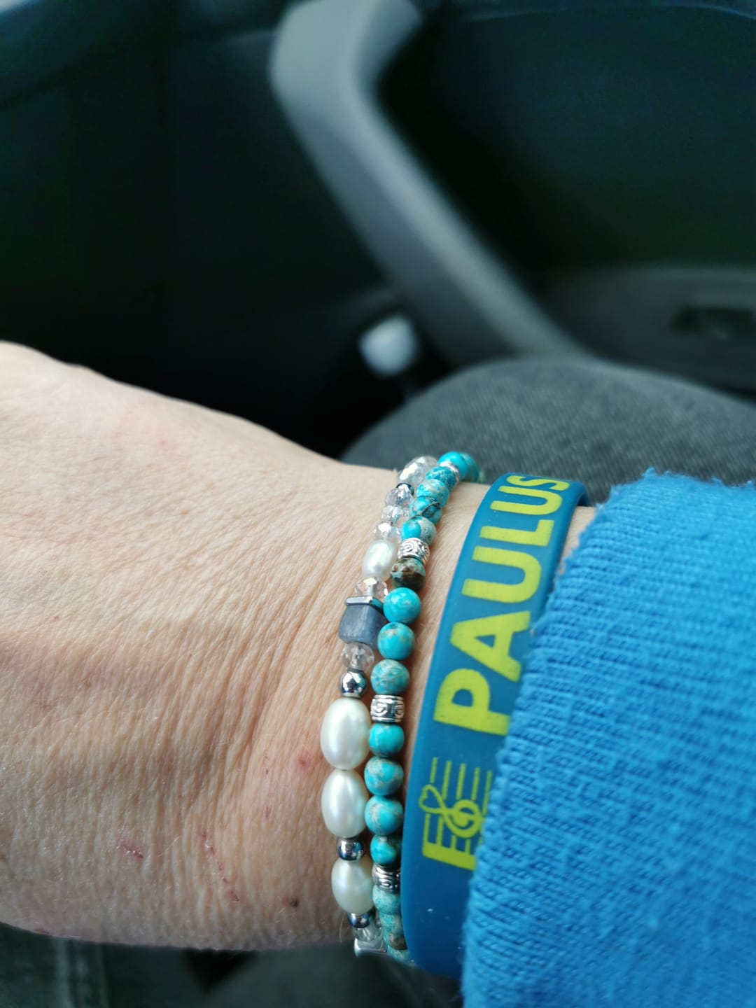 Customer photo review of Tibetisches Energie Armband - Blauer Jaspis
