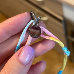 Customer photo review of Bracelet liberty fermoir en T personnalisé médaille gravée