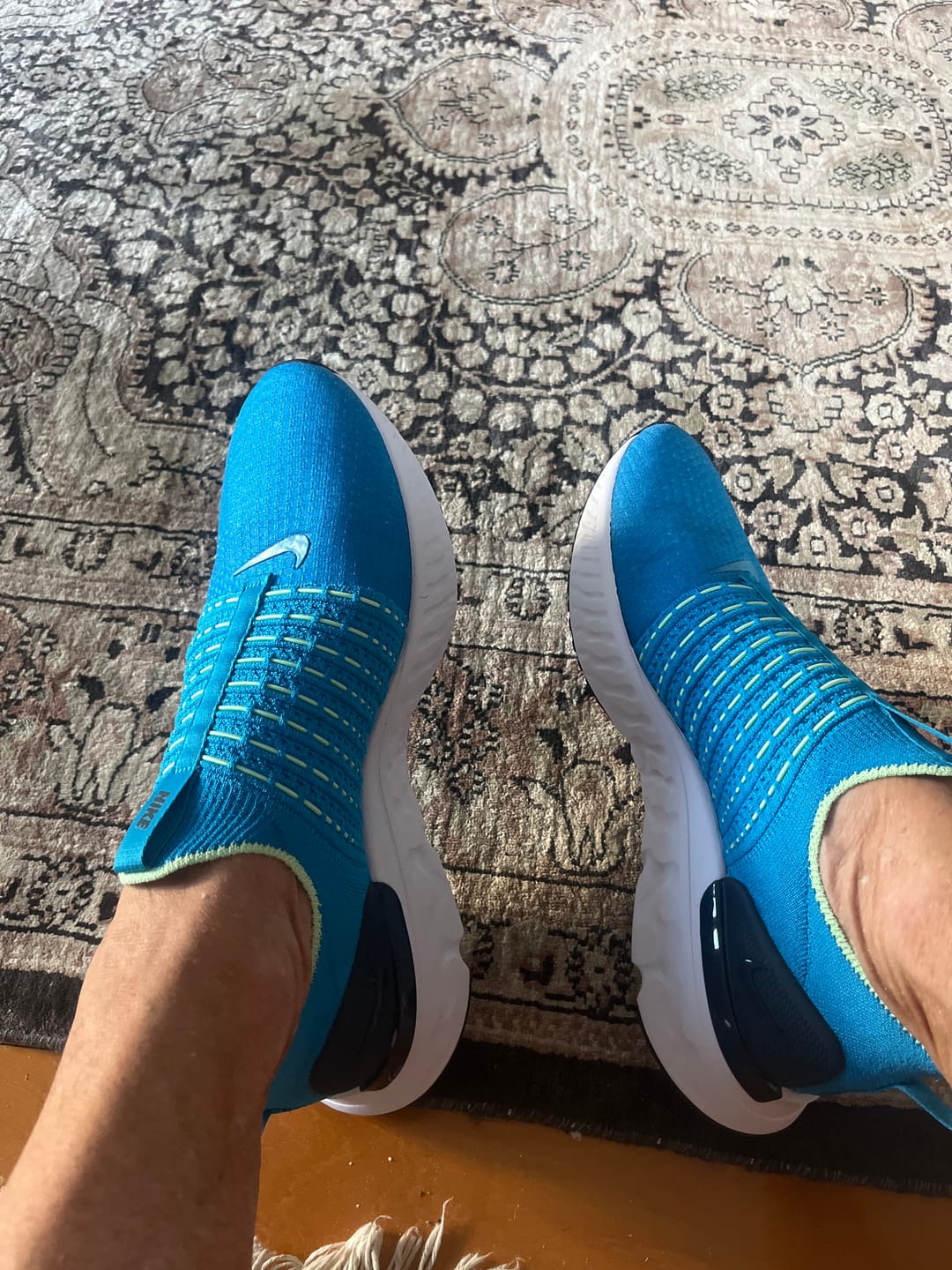 Customer photo review of Nike React Phantom Run Flyknit 2 Blue Orbit