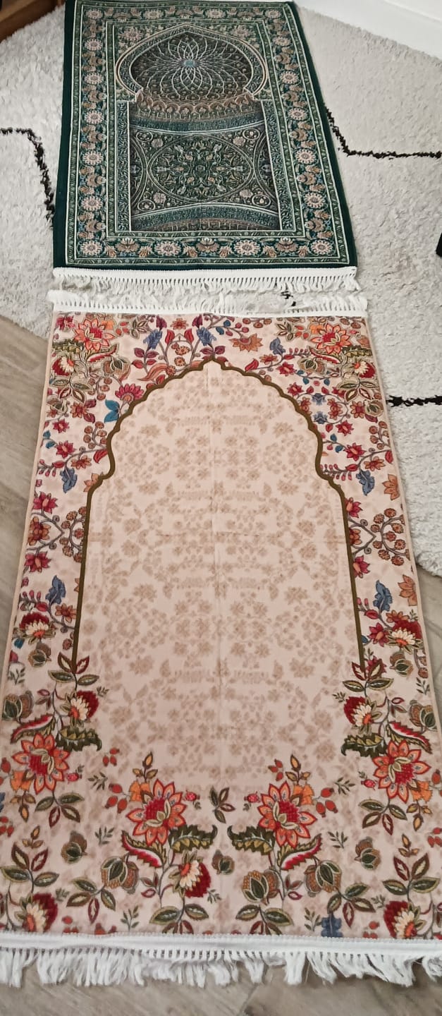 Customer photo review of Barakah Padded Prayer Mat