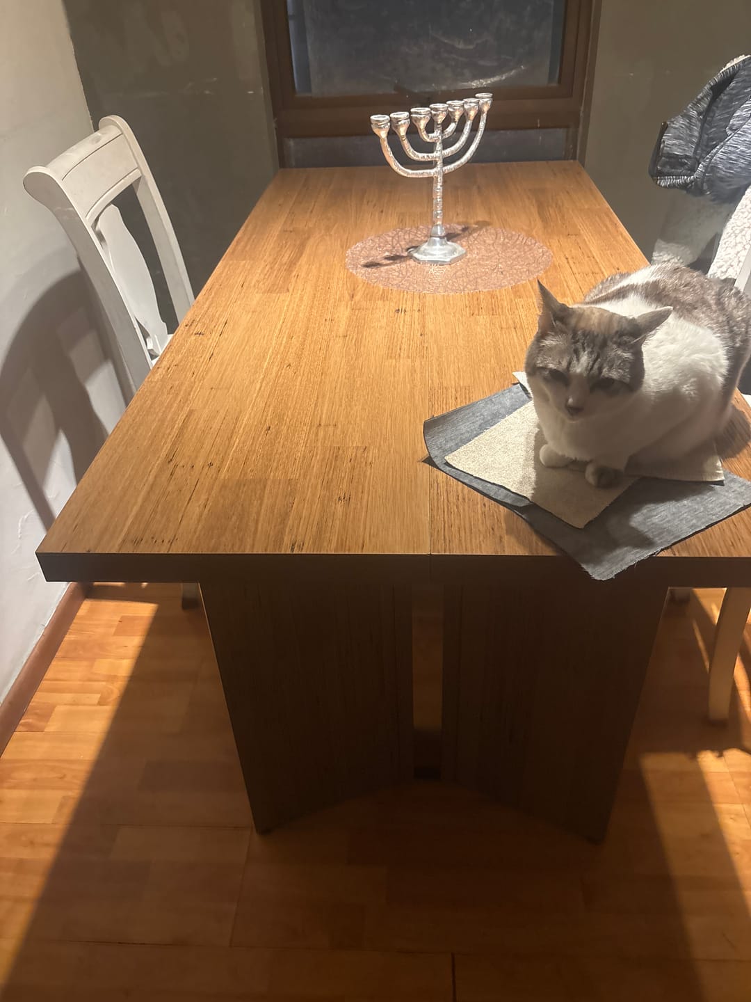 Customer photo review of PREVENTA - Mesa Comedor Rústico Moderna Premium Para 6 Personas