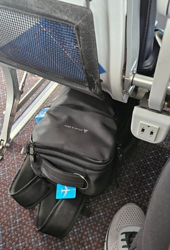 Customer photo review of Travelly Pro 2. Generation | Multifunktionaler Reise-Rucksack