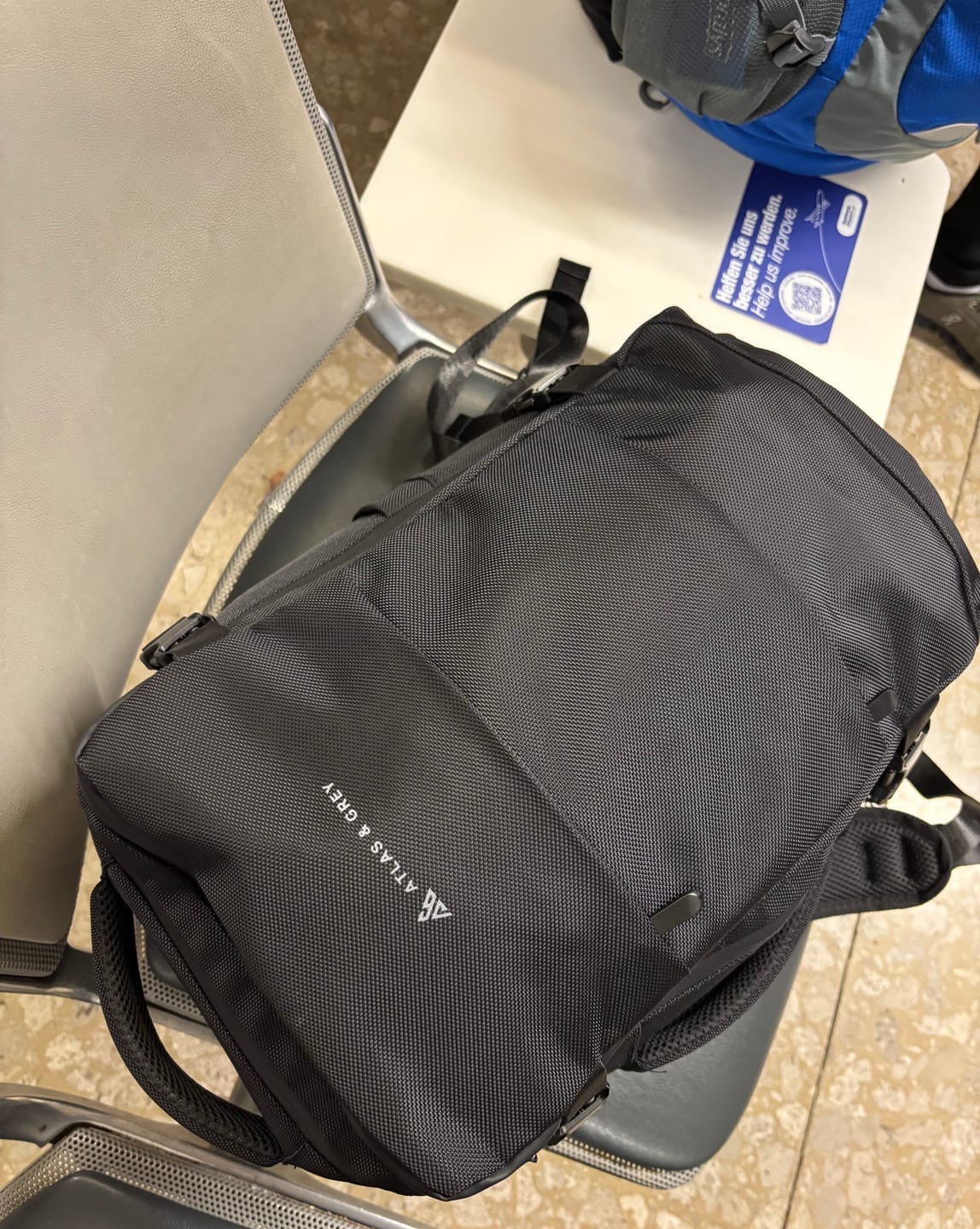 Customer photo review of Travelly Pro 2. Generation | Multifunktionaler Reise-Rucksack