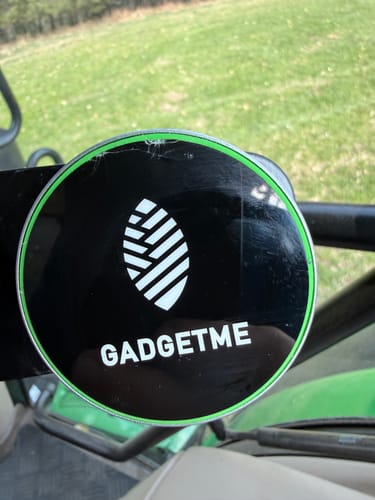 Customer photo review of NEU! Gadgetme Magsafe V1 mit Wireless Ladefunktion passend für John Deere mit Command Center 4600 15W Fast Wireless