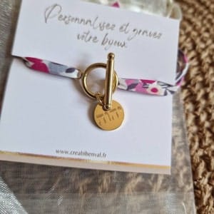 Customer photo review of Bracelet liberty fermoir en T personnalisé médaille gravée