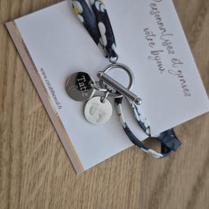 Customer photo review of Bracelet liberty fermoir en T personnalisé médaille gravée