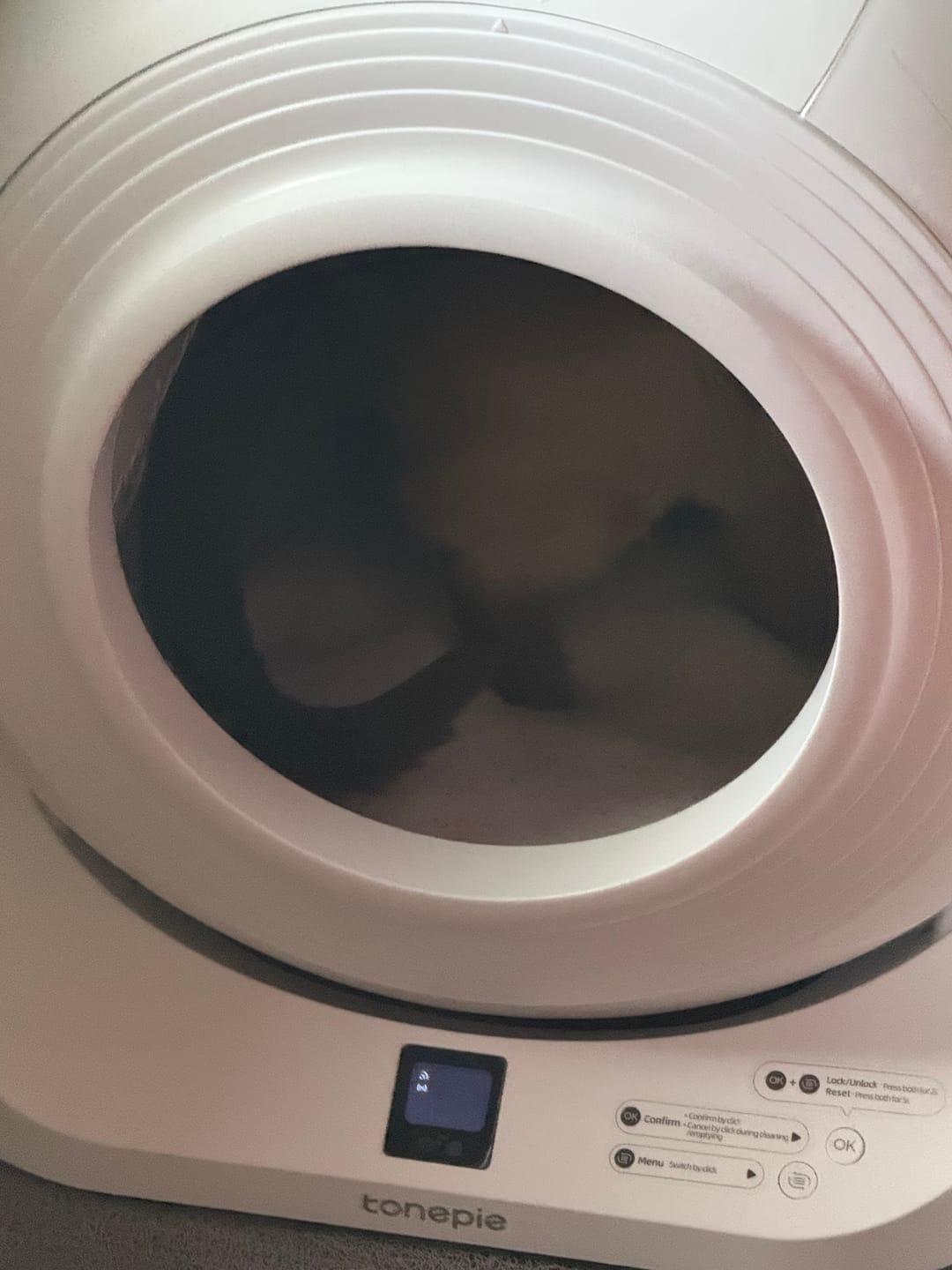 Customer photo review of The Tonepie Q-CLEAN Self-Cleaning Litter Robot
