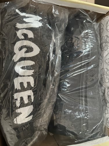 Customer photo review of ALEXANDER MCQUEEN GRAFITTT