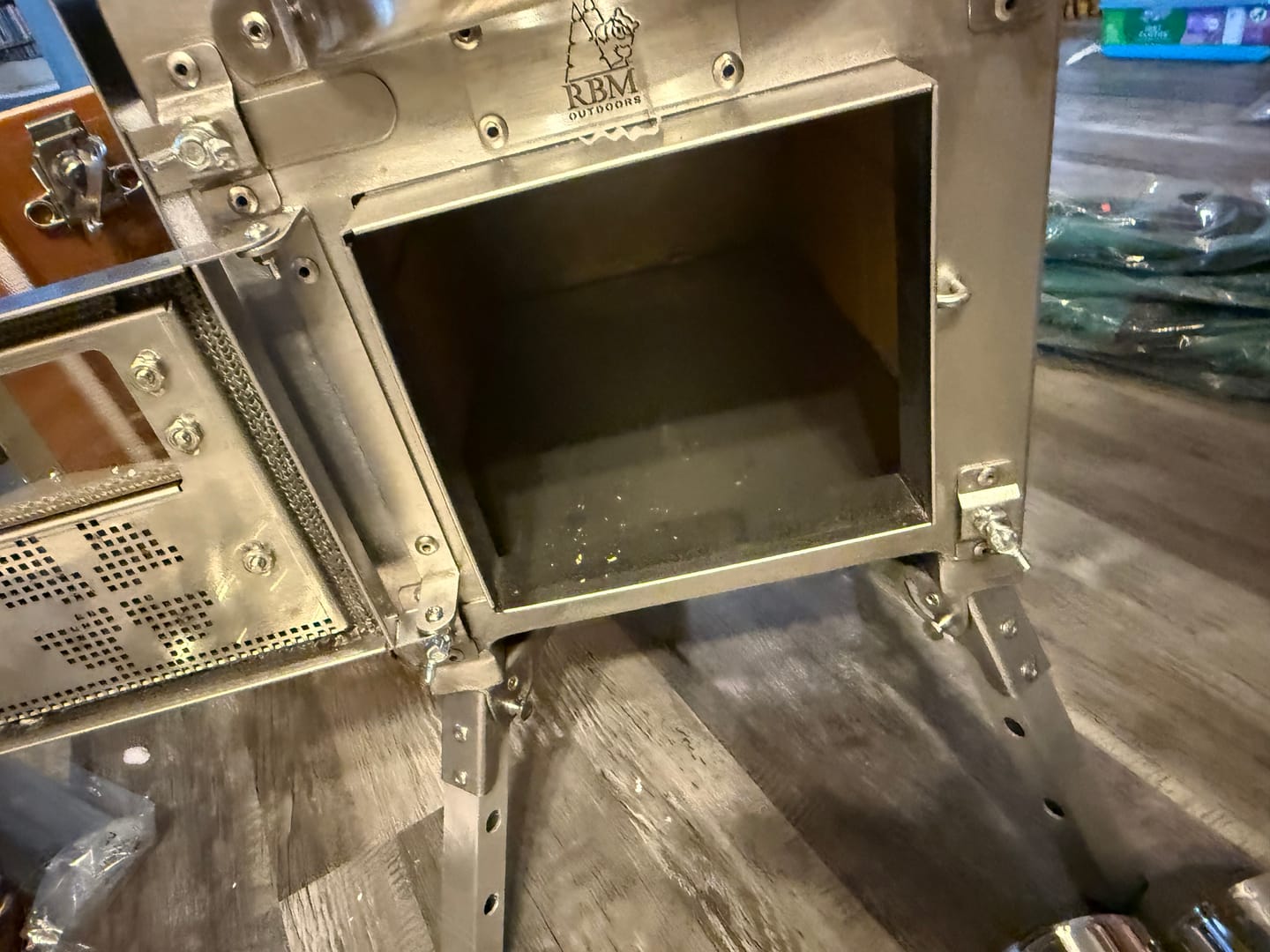 Customer photo review of Small Wood Stove With Fire-Resistant Glass «Caminus S»
