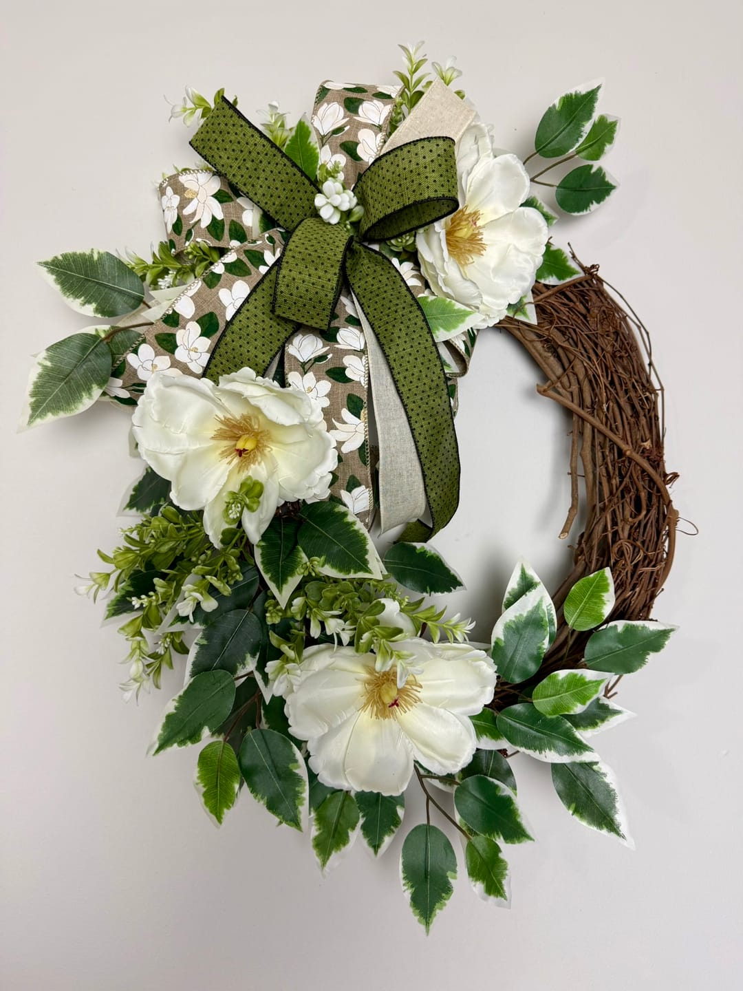 Customer photo review of 16" Oval Grapevine Wreath - DECOE-036