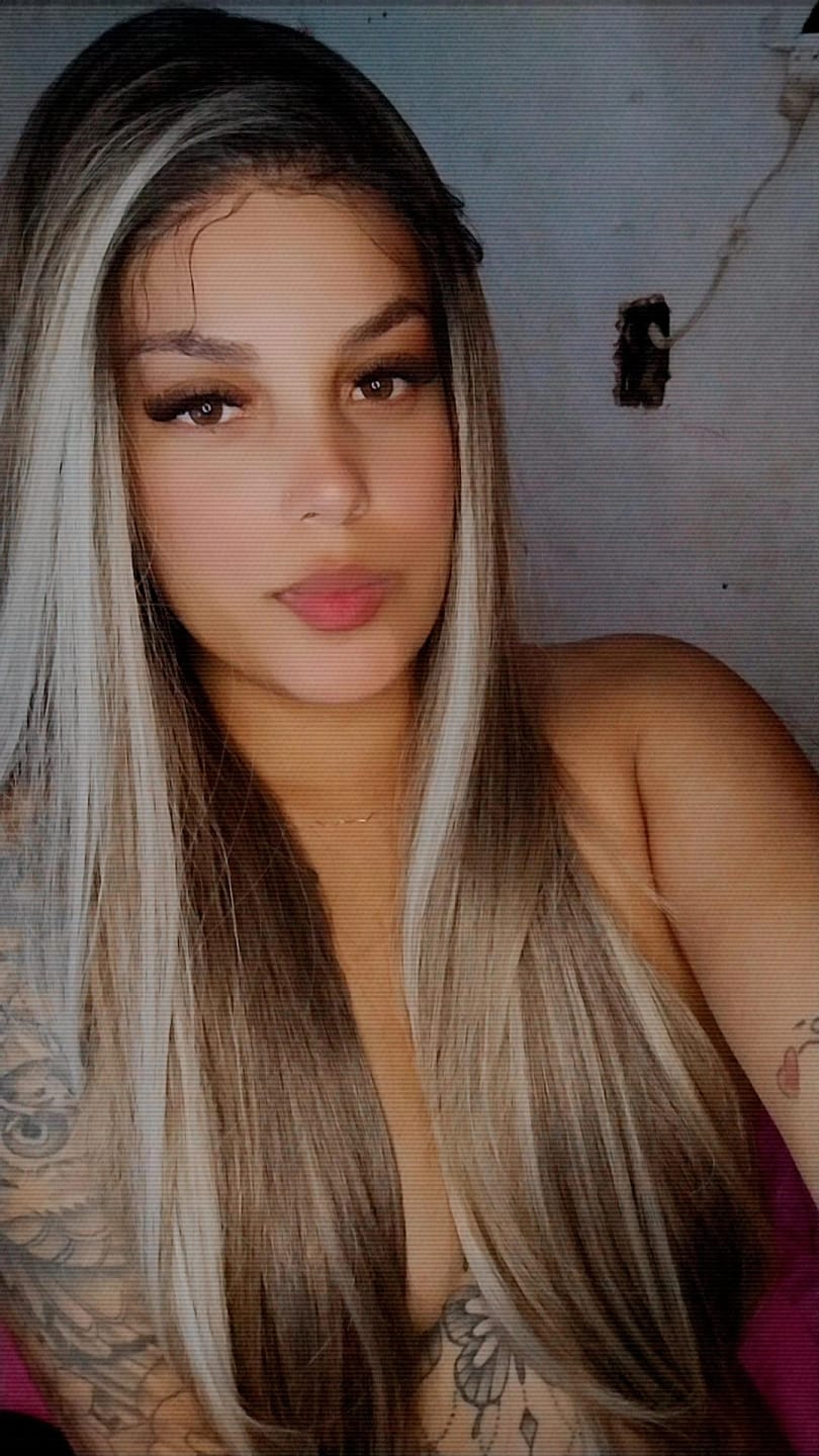 Customer photo review of Lace Front HD Beyonce Loira Iluminada Ombre 103 - Repartição Livre 13x4