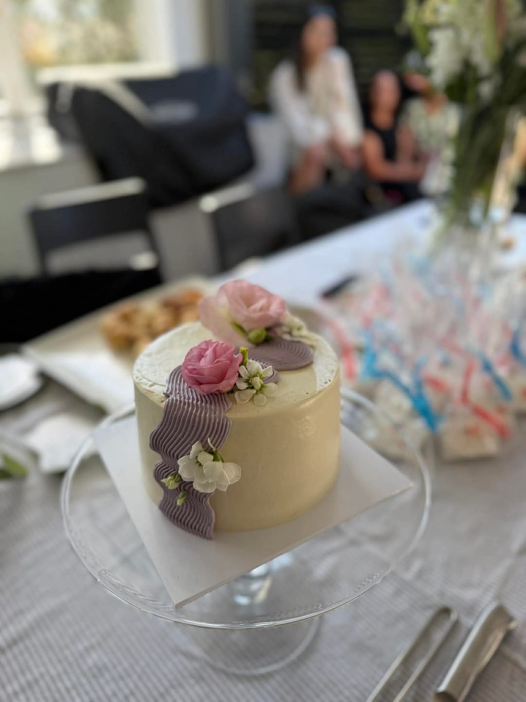 Customer photo review of petal cake