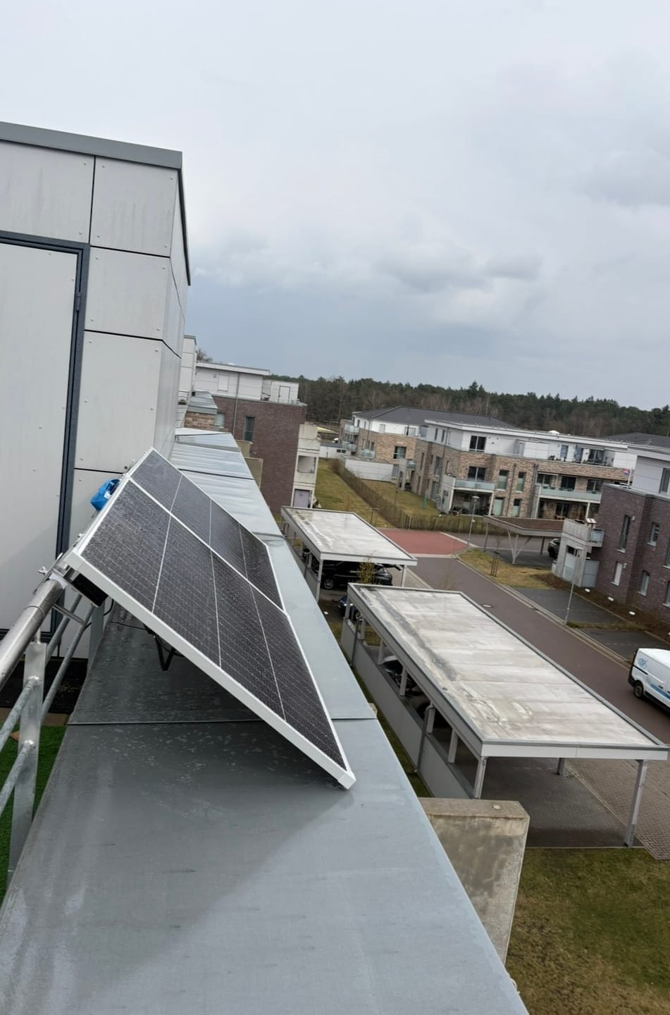 Customer photo review of Ray Lite Balkonkraftwerk 200W~1200W