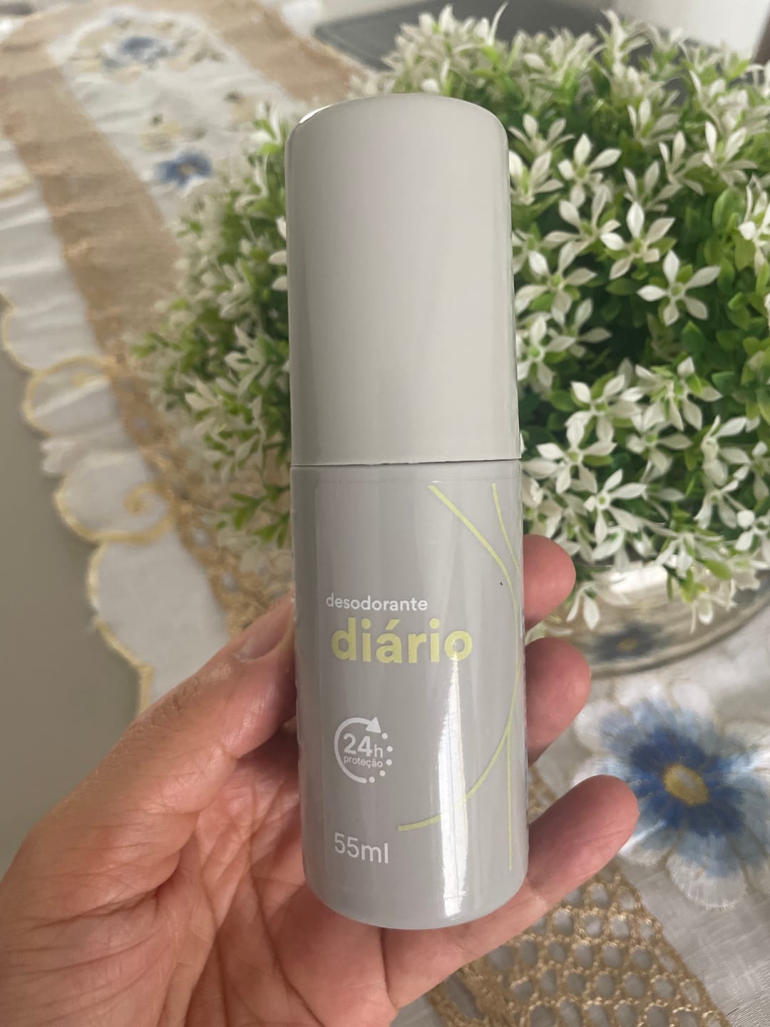 Customer photo review of Desodorante Longa Duração