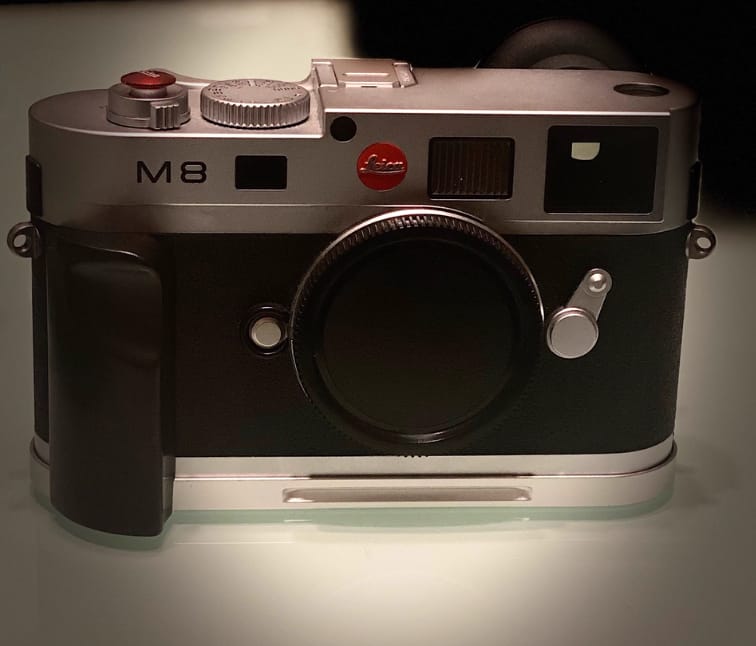 Customer photo review of Leica M9 M8 Grip Wood YW Design