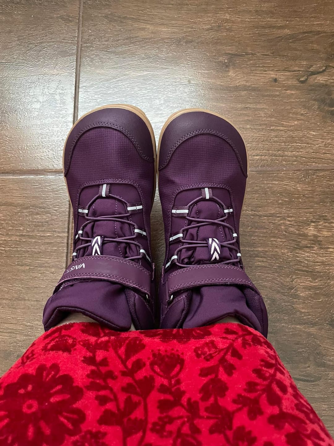 Customer photo review of Vaistoa Kaste lasten vedenpitävät paljasjalkakengät