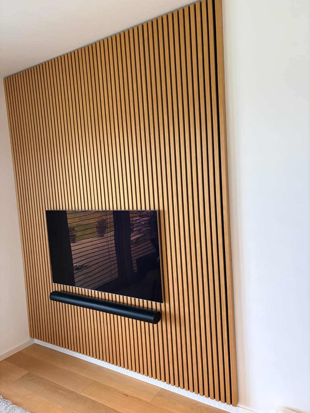 Customer photo review of Akustikpaneele Rustikale Eiche | XL 300 cm x 60 cm | Dreiseitig Echtholzfurnier