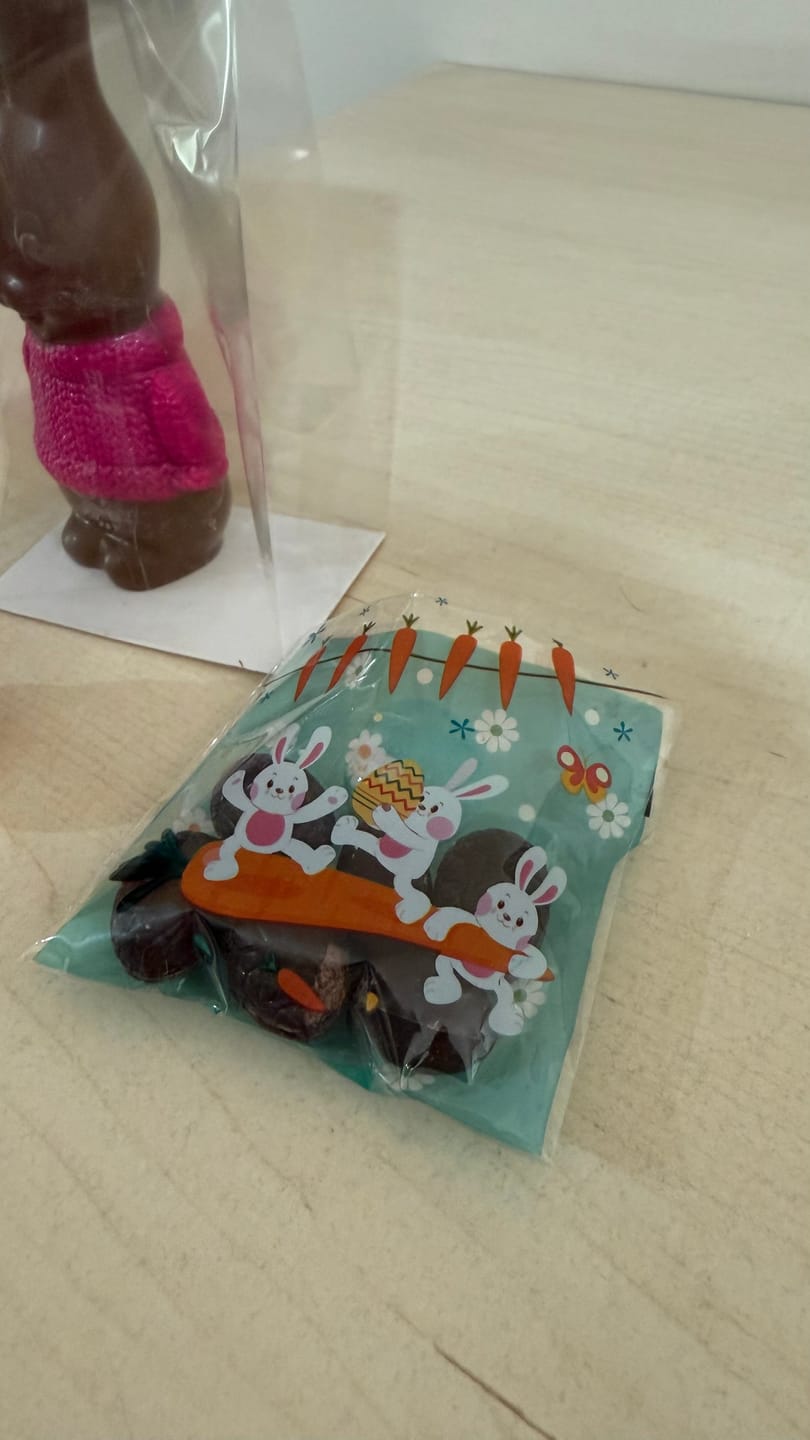 Customer photo review of Huevitos de Pascua Mix 5 Unidades | Chocolate Belga