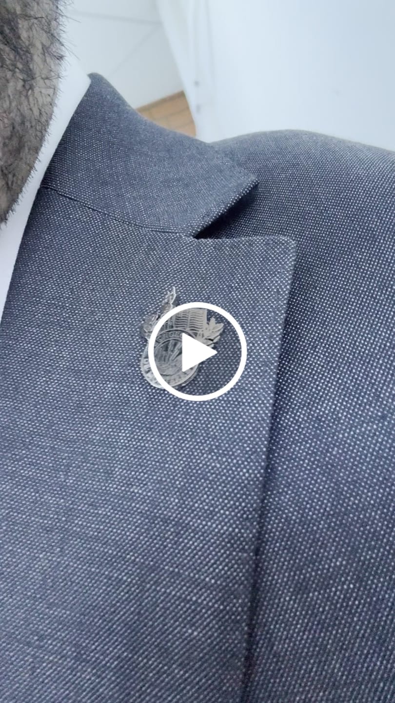 Customer video review of Kit Pines Oficiales Tecnológico de Monterrey
