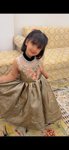 Customer photo review of Flower Girl Wedding Dress Girl Birthday Princess Dress