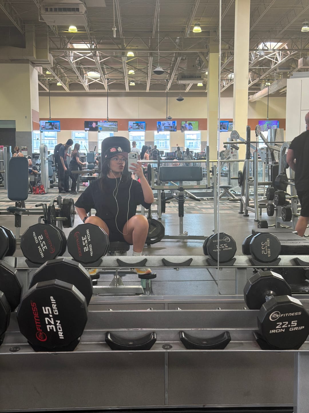 Customer photo review of W4358 - Kove Tee