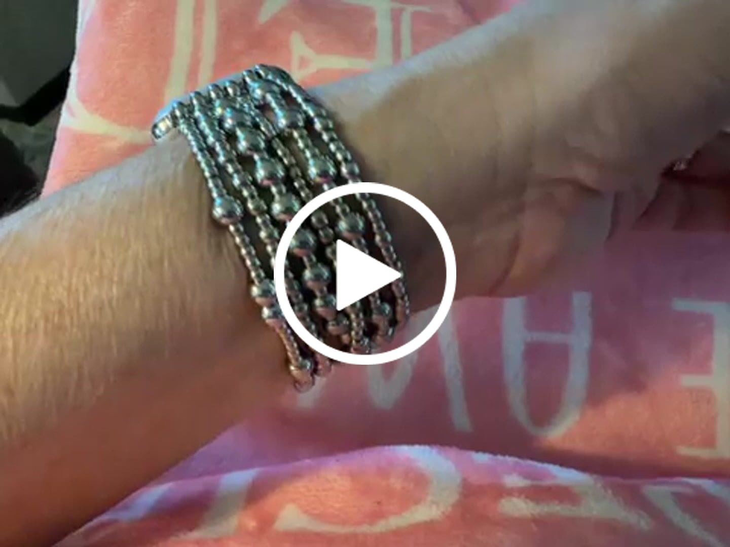 Customer video review of Platinum Demure Stretch Apple Watch Strap