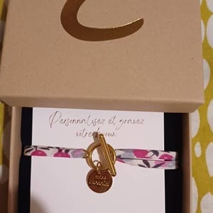 Customer photo review of Bracelet liberty fermoir en T personnalisé médaille gravée