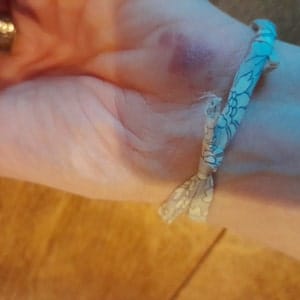 Customer photo review of Bracelet liberty fermoir en T personnalisé médaille gravée